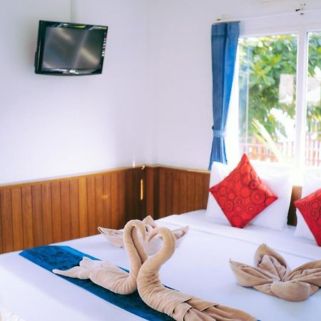 Amity Beach Resort Maret Екстериор снимка