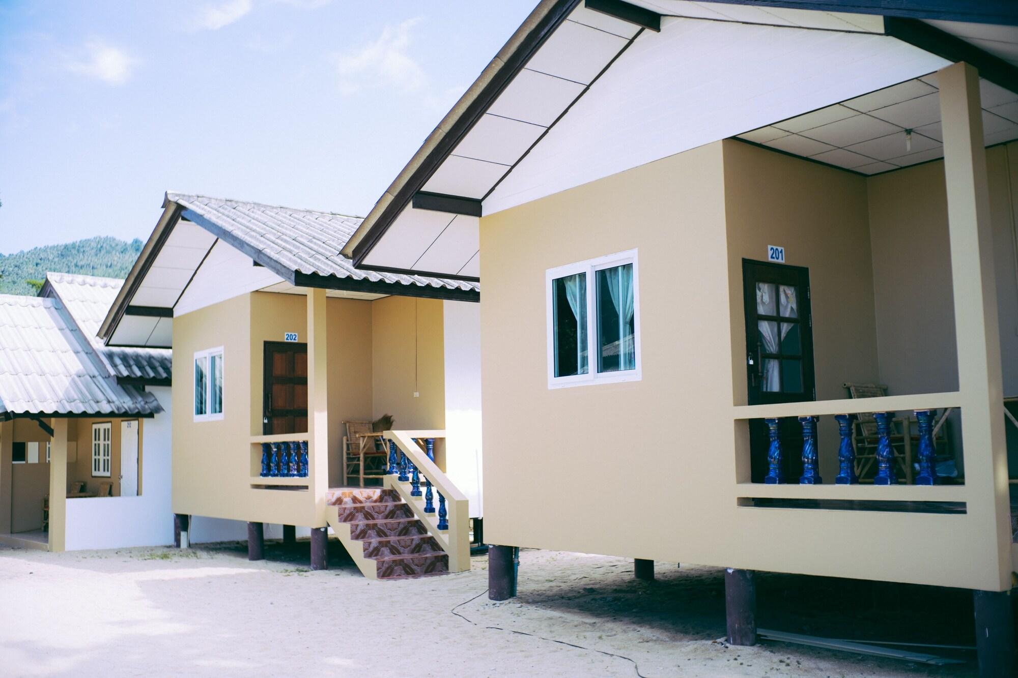 Amity Beach Resort Maret Екстериор снимка