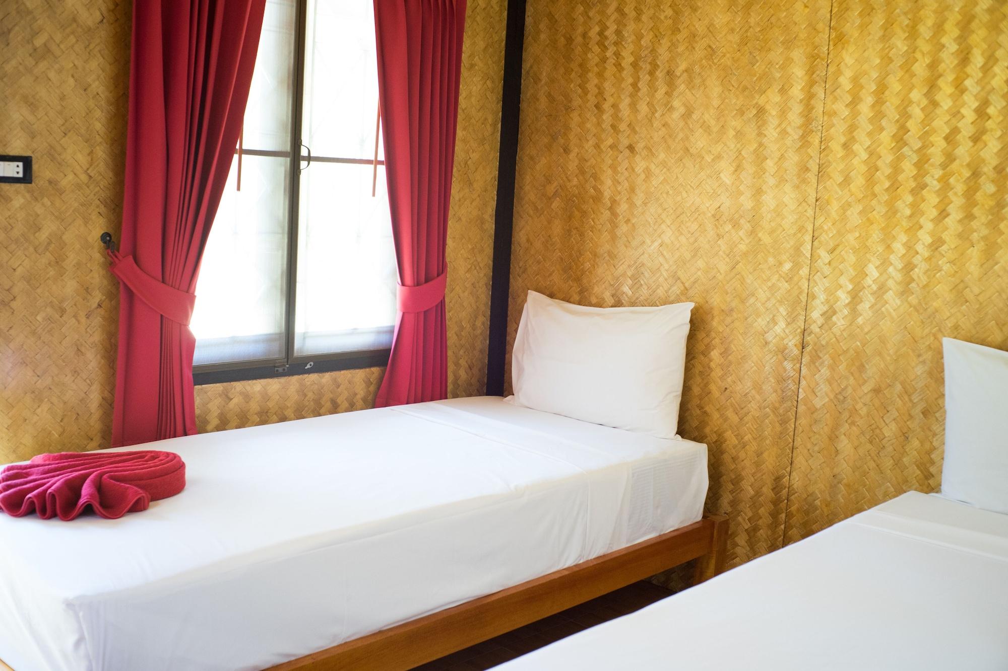 Amity Beach Resort Maret Екстериор снимка