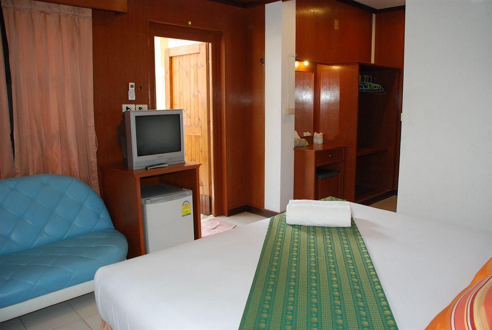 Amity Beach Resort Maret Екстериор снимка