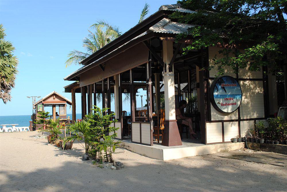 Amity Beach Resort Maret Екстериор снимка