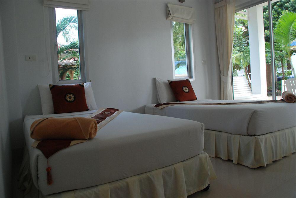 Amity Beach Resort Maret Екстериор снимка