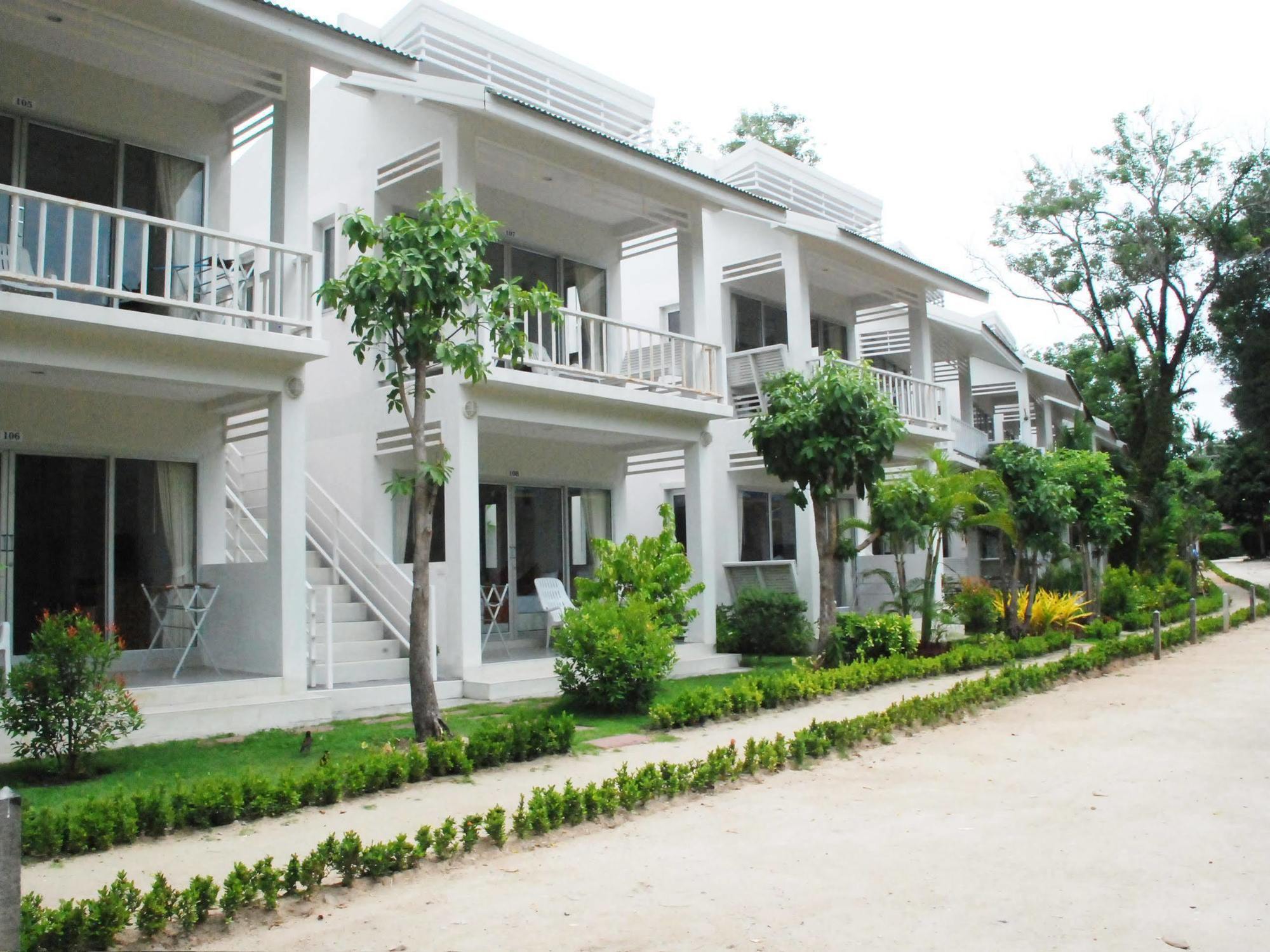 Amity Beach Resort Maret Екстериор снимка