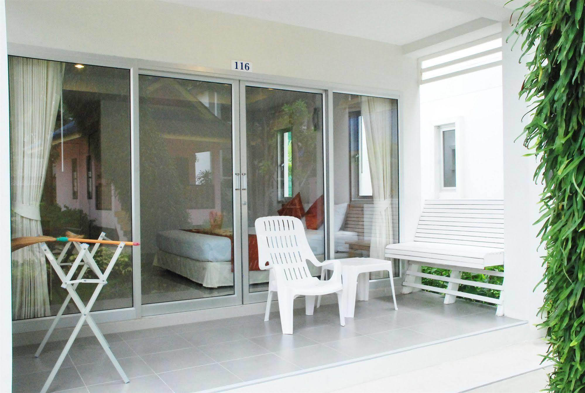 Amity Beach Resort Maret Екстериор снимка