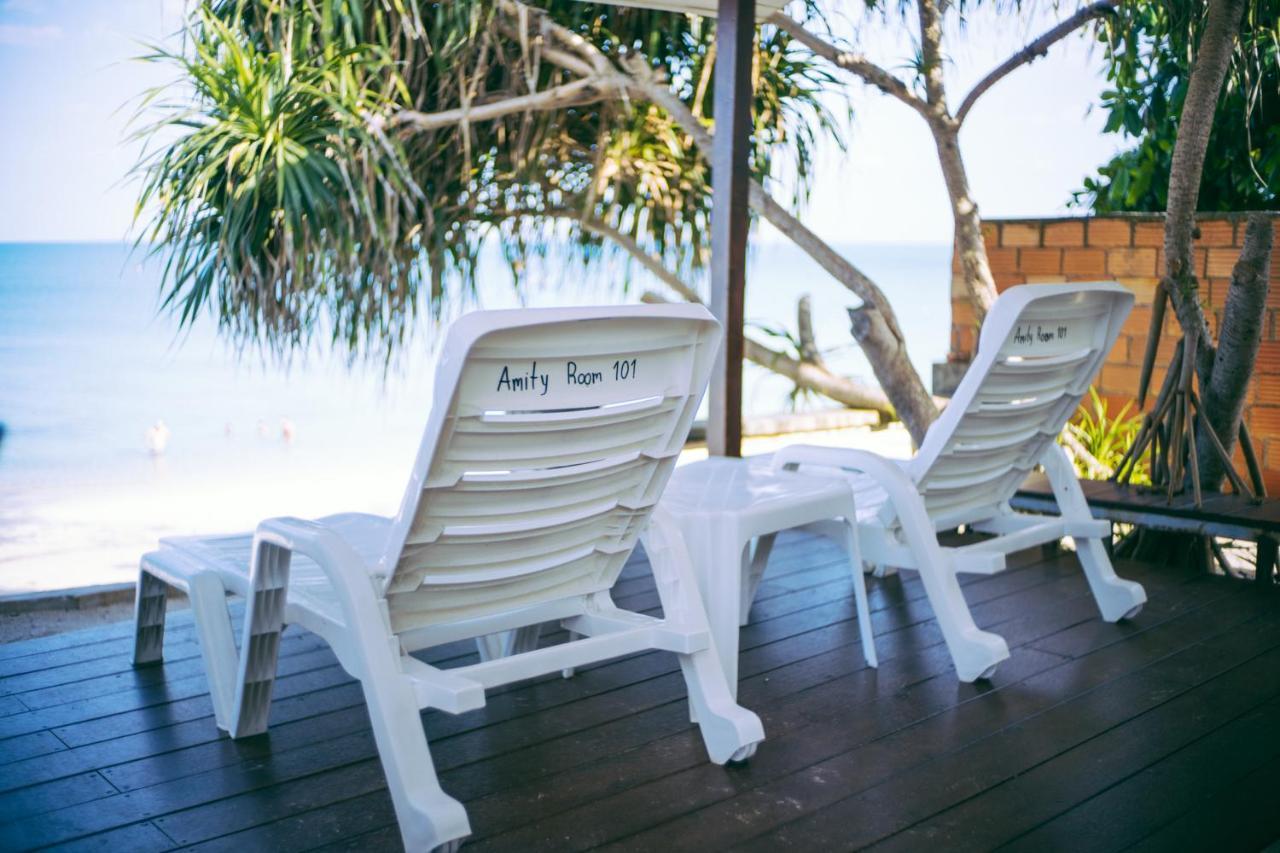 Amity Beach Resort Maret Екстериор снимка