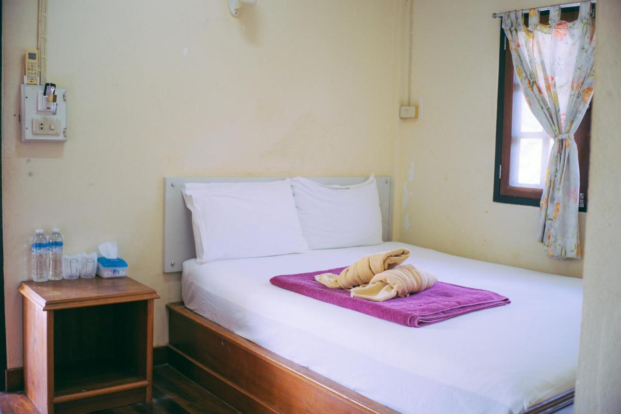 Amity Beach Resort Maret Екстериор снимка